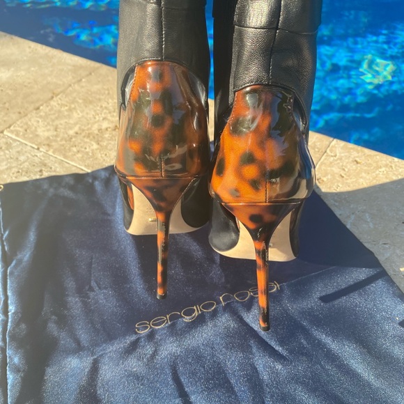 Sergio Rossi ‘BRAND NEW’ tall boots 39.5 - Picture 5 of 12